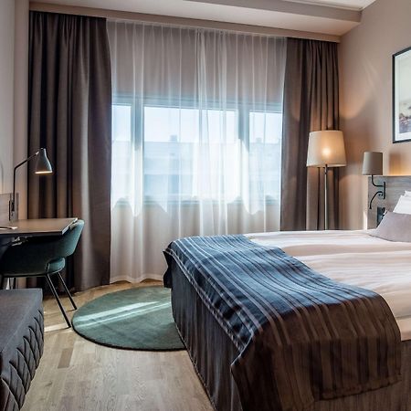 Scandic Helsinki Airport Hotel Вантаа Екстериор снимка