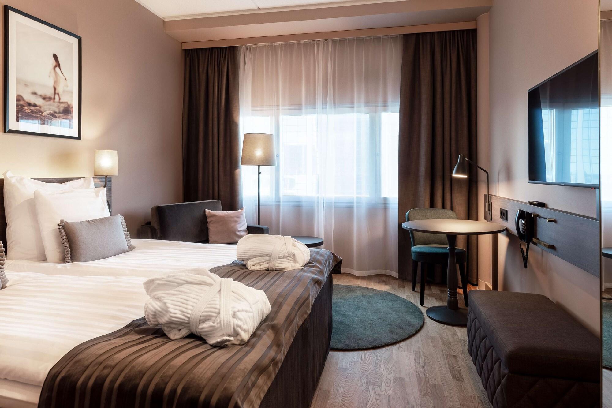 Scandic Helsinki Airport Hotel Вантаа Екстериор снимка